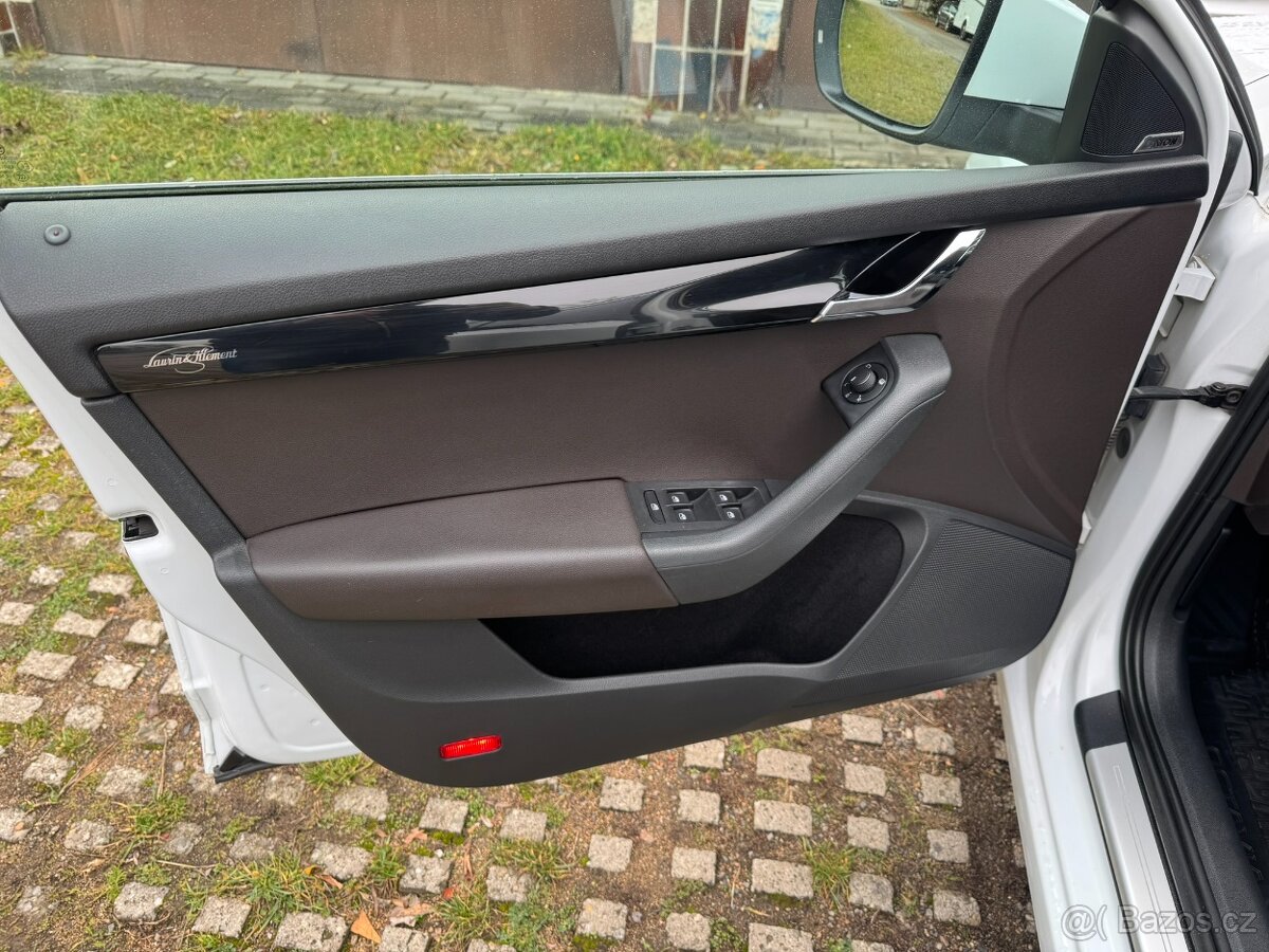 Škoda Octavia 3, 2,0TDI 135kw 4x4 Laurin a Klement Tažné DPH - 8