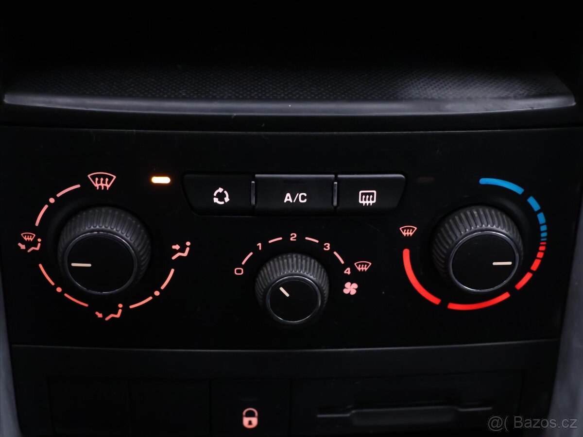 Peugeot 207 1,6 HDI 68kW Klimatizace CZ (2011) - 8