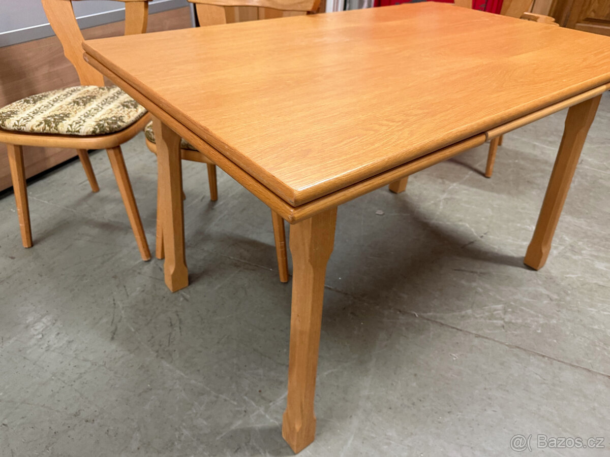 Dubová rohová lavice ,rozkládací stůl a tři židle - 8