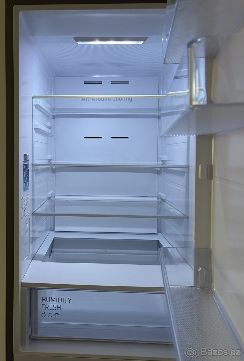 Lednička Samsung (2022) stříbrna, tichá, NoFrost, jako nová - 8