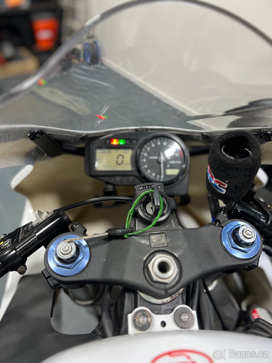 Honda CBR 954RR Fireblade 2003 - 8