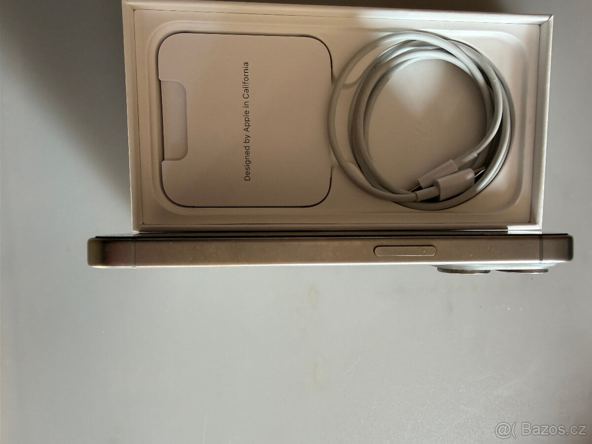 Telefon Apple Iphone 15 Pro v záruce - 8