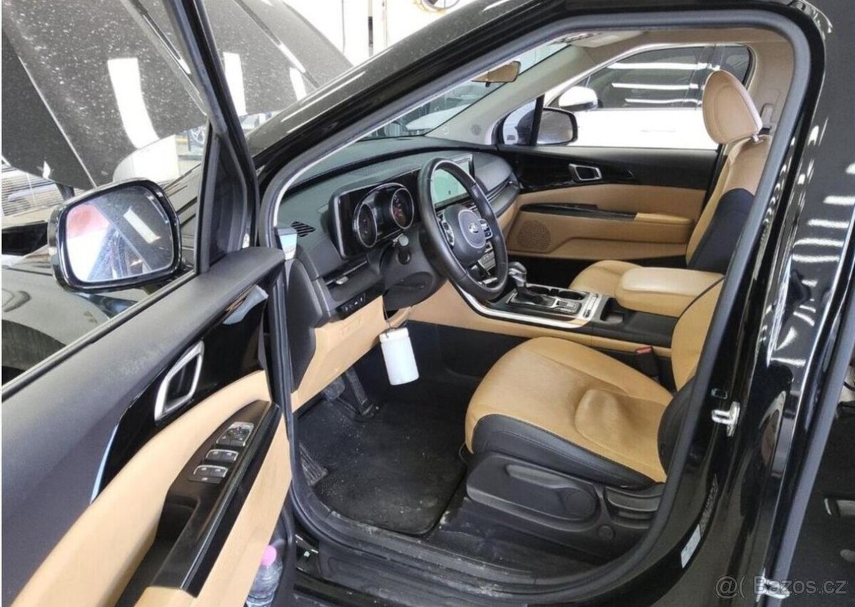 Kia Carnival 2.2-9 MÍST-VŮZ NA CESTĚ - 8