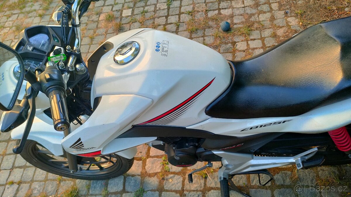 Honda CB 125 F - 8