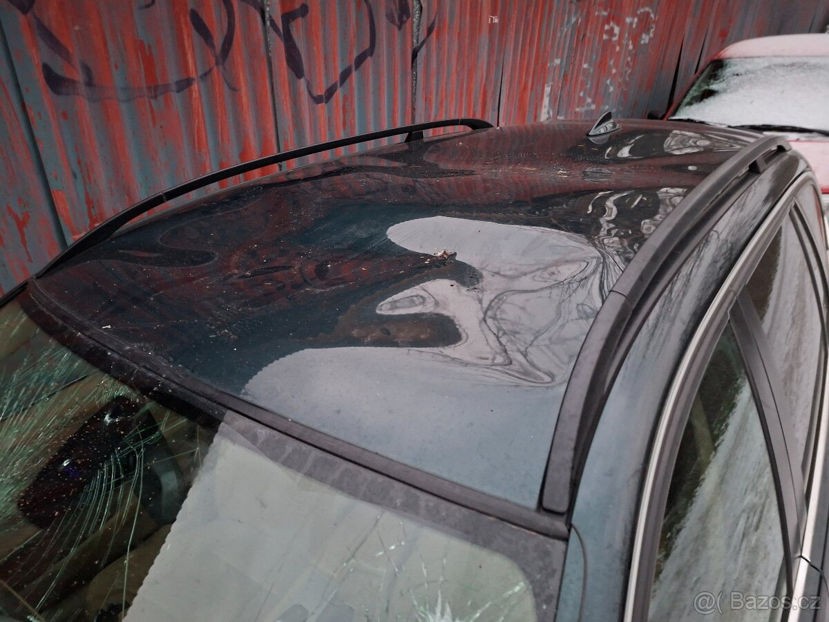 BMW e91 330d 2008 - Na náhradní díly - 8