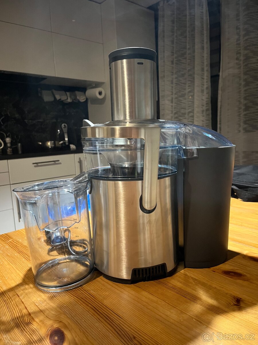 Odšťavňovač SAGE - 8