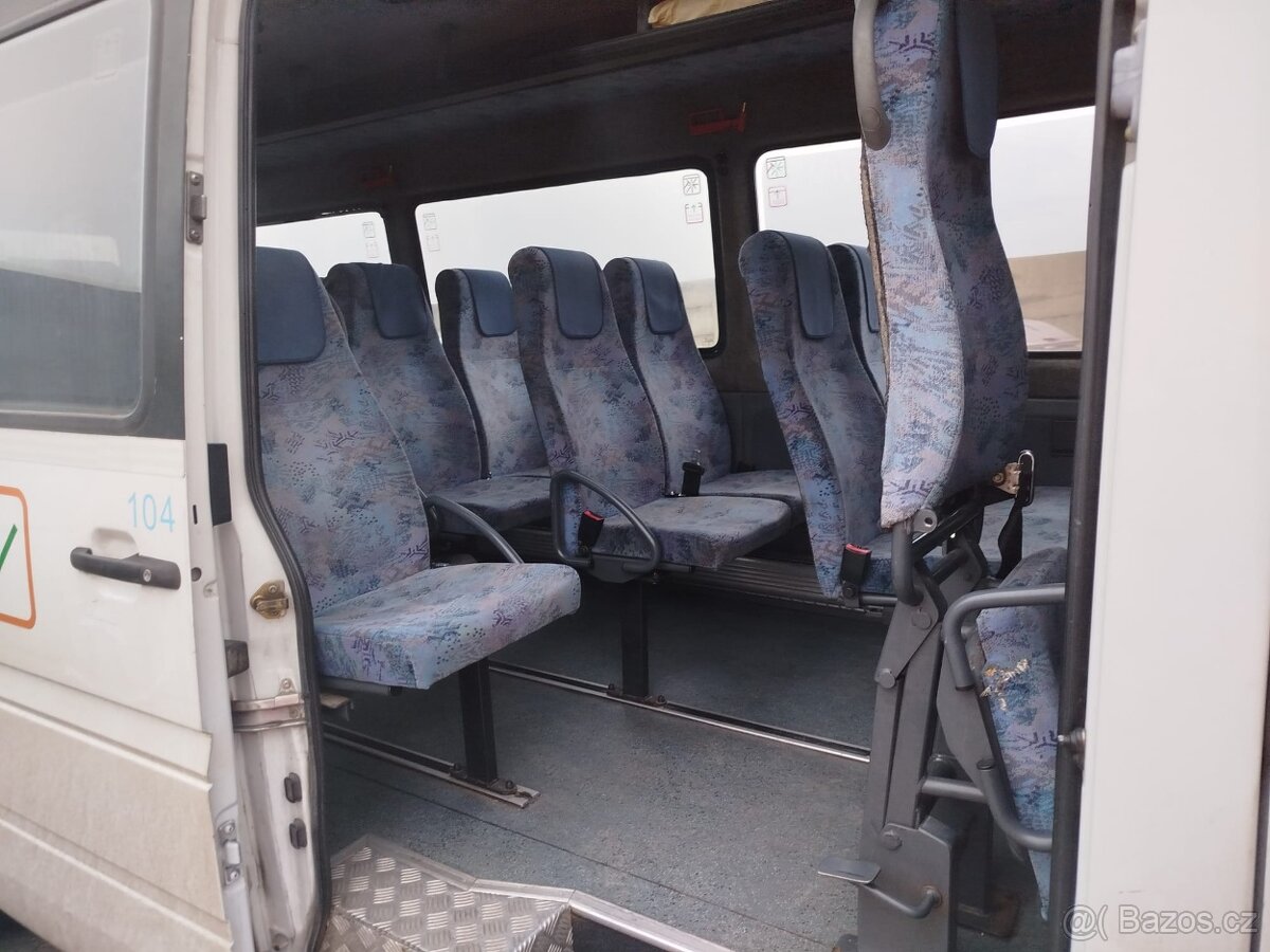 Mercedes Sprinter 413CDi 20+1 - 8