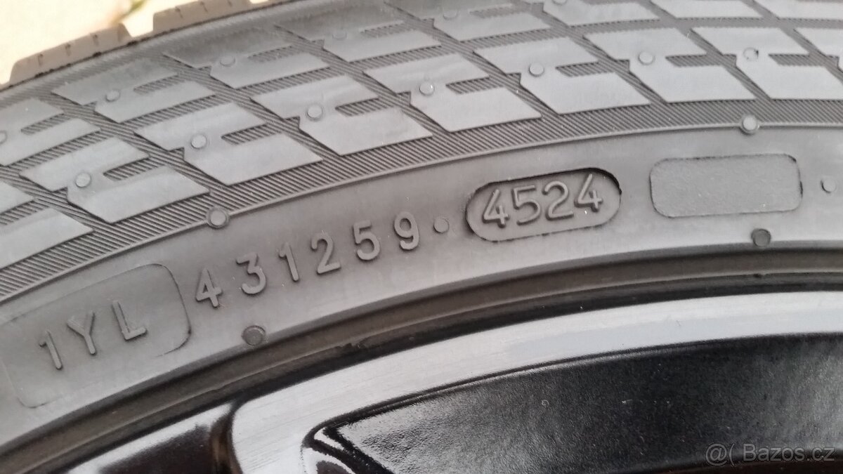 Zimní sada MERCEDES W447 AMG R19 pneu 245/45/19 r.v. 2024 - 8