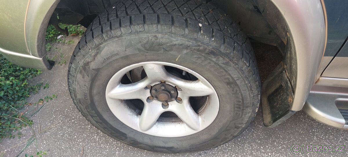 Mitsubishi Pajero Sport - 8