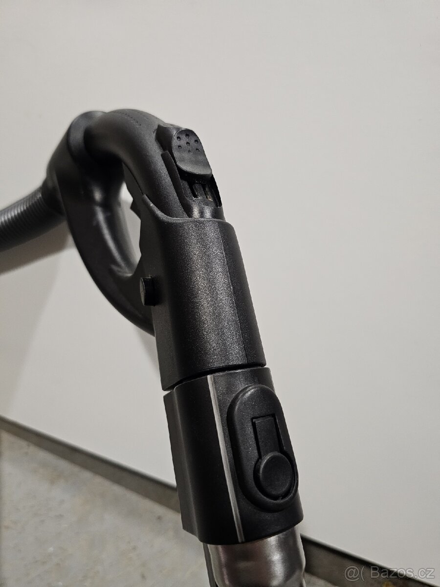 Multifunkční vodní vysavač Vivenso 4v1 - 8