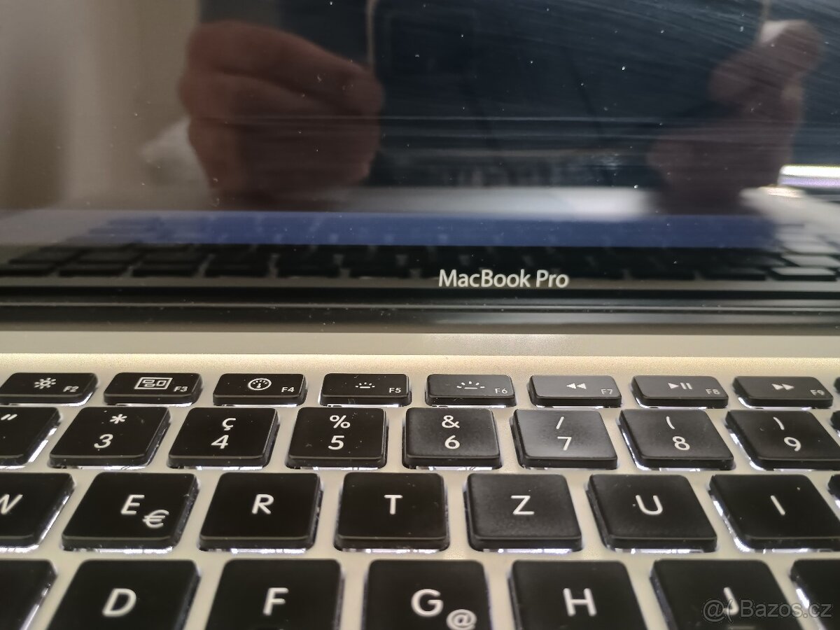 Macbook Pro 2010 - 8
