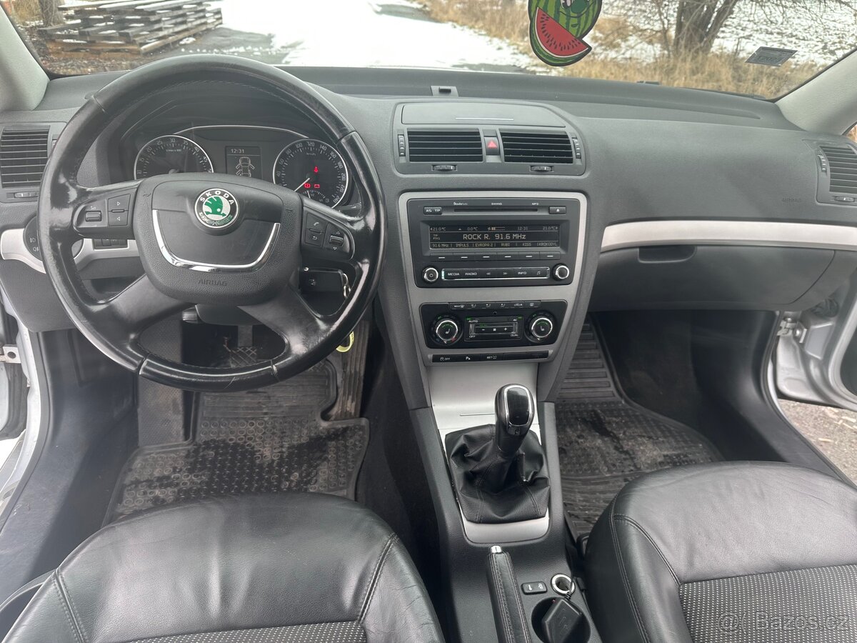 Skoda octavia 2.0tdi 103kw - 8