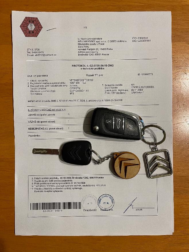 Citroën C3 Picasso 1.4 benzin / 2009 / zimní i letní kola - 8