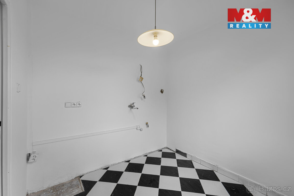 Prodej bytu 3+1, 58 m², Praha, ul. Ostružinová - 8