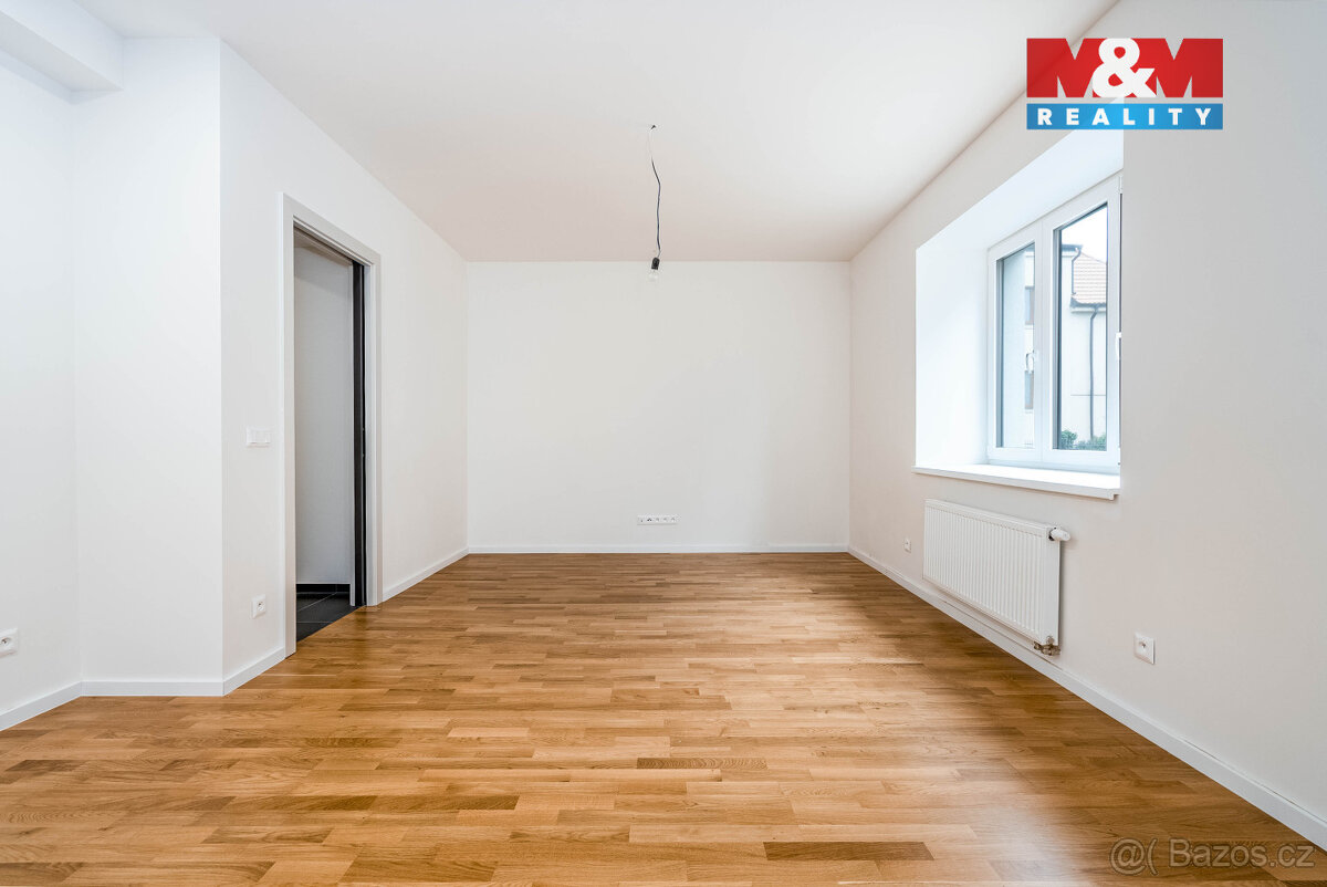Prodej bytu 3+kk, 79 m², Praha, ul. Na Farkáně III - 8
