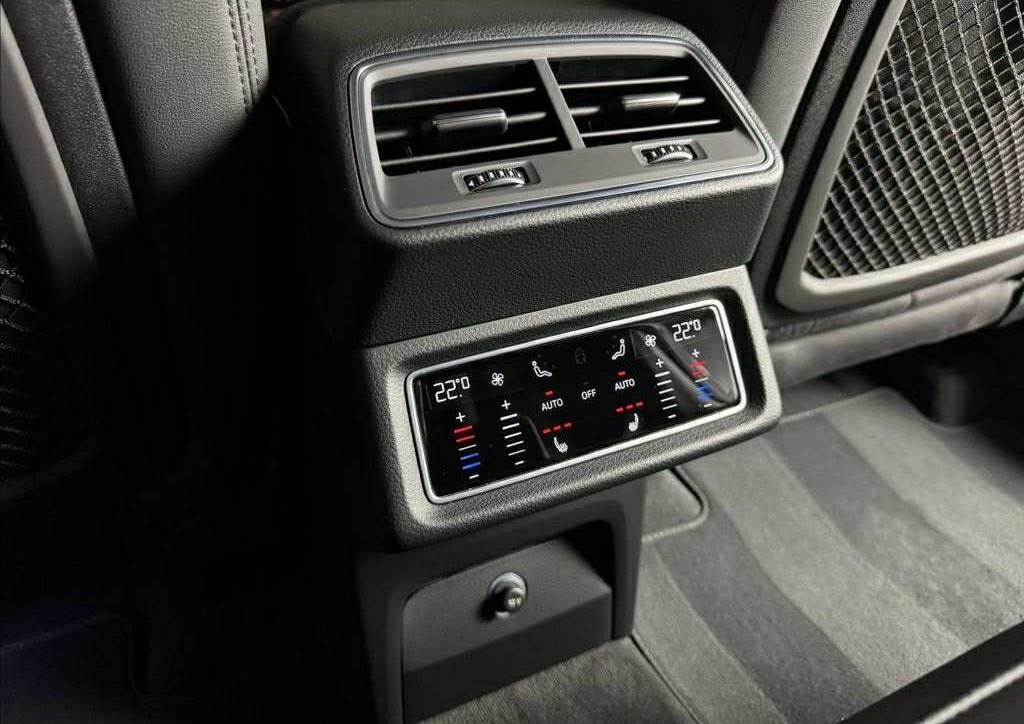 Audi E-Tron 55 300 kW S-Line - 8