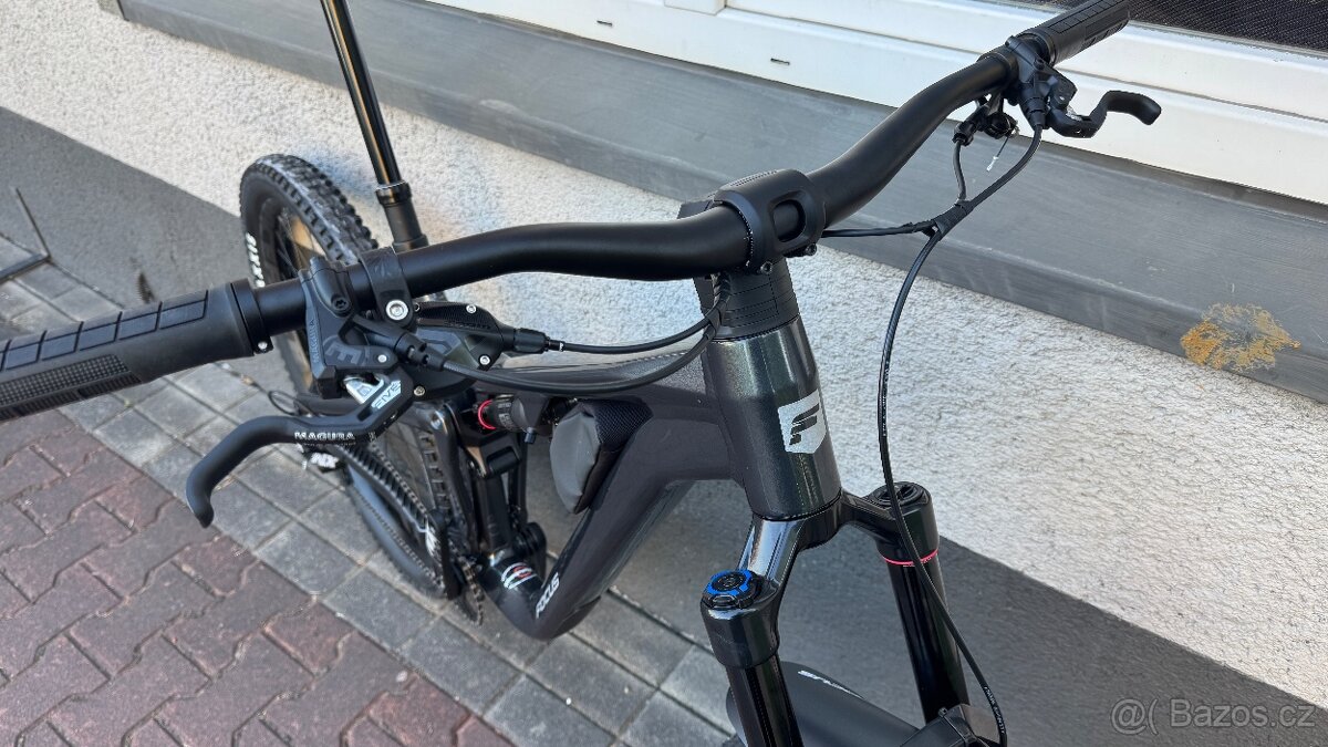 Horské kolo Focus JAM 6.8 Black - 8