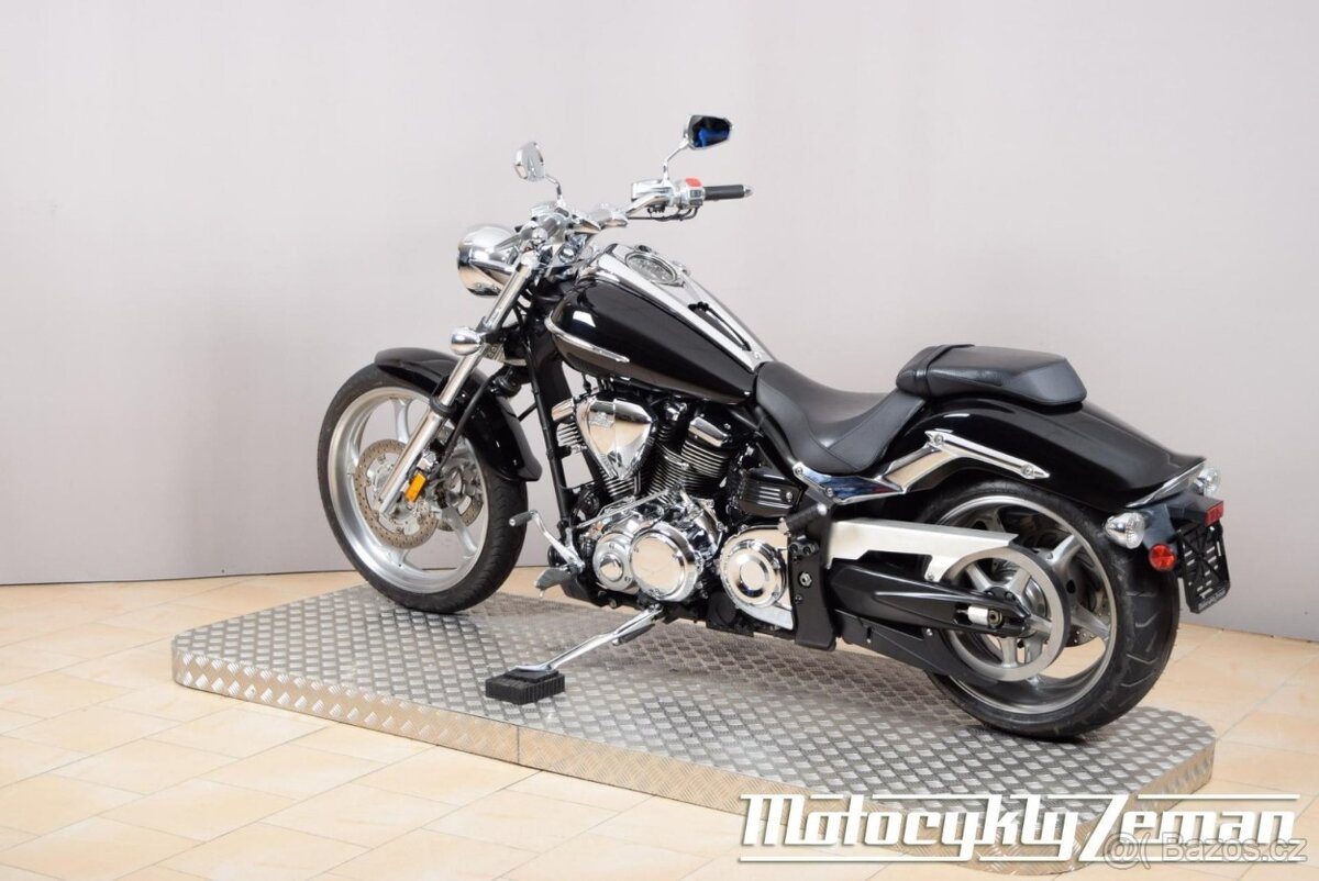 Yamaha XV 1900 Raider S 2012 - 8