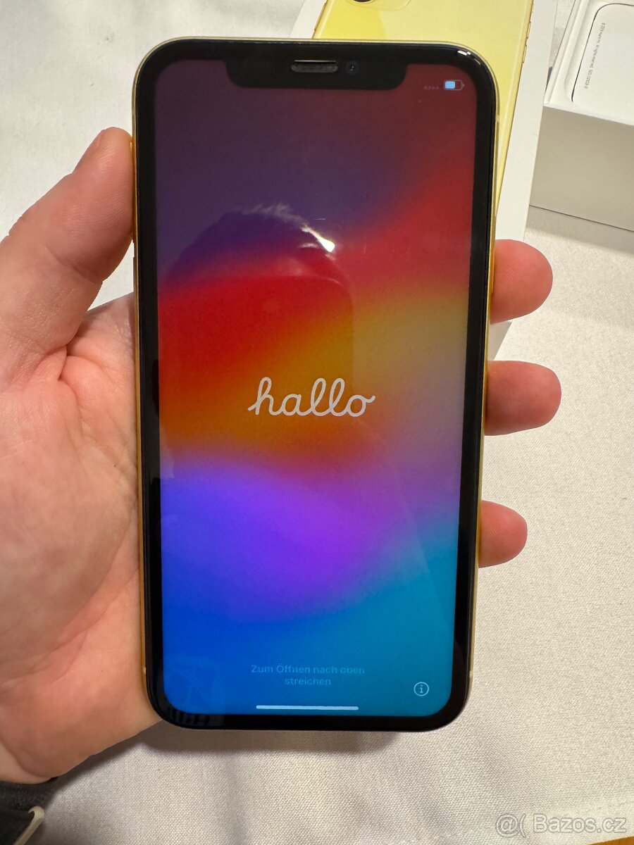 iPhone 11 64GB Žlutý - 8