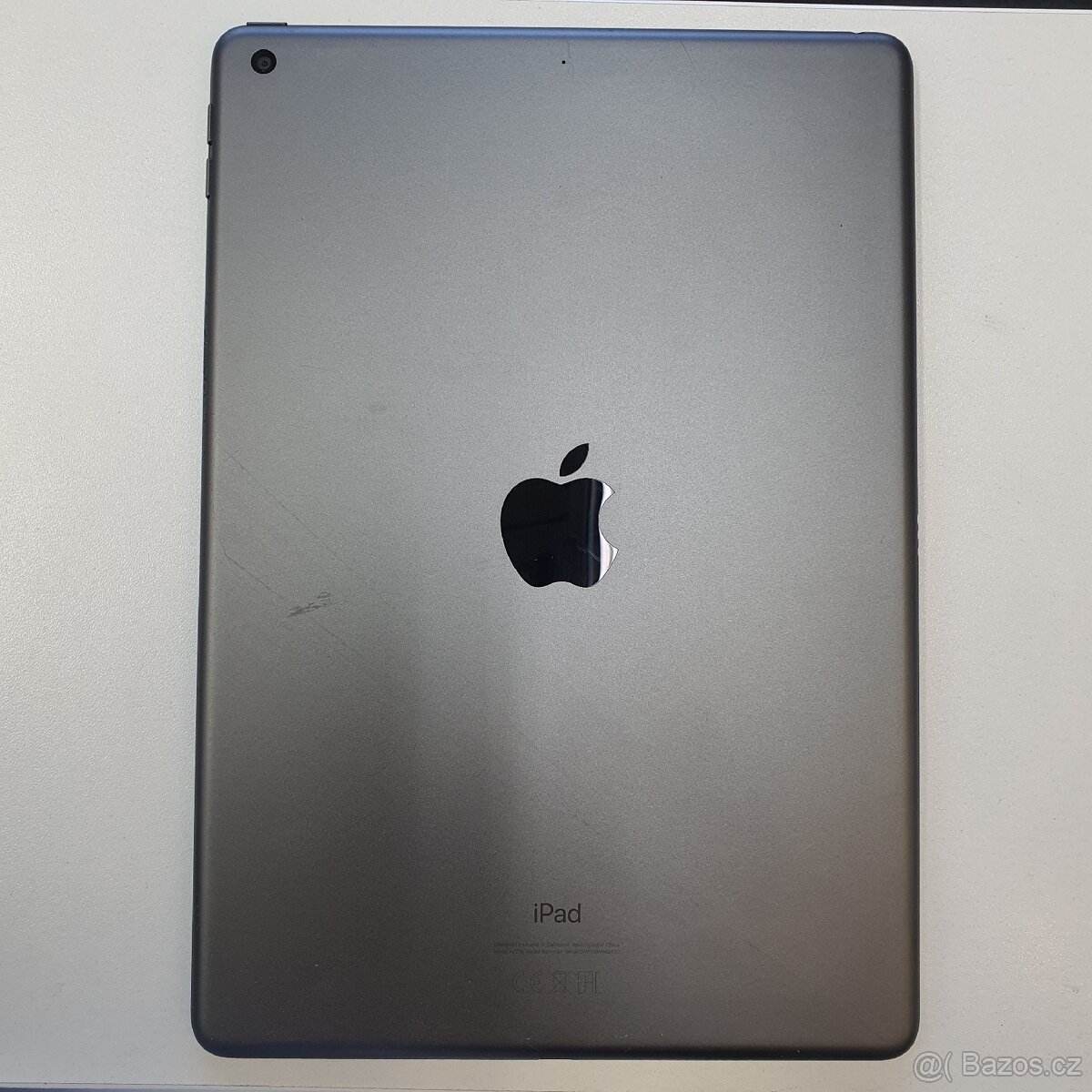Apple iPad 10.2 (2020) , 128 GB, velmi pěkný - 8