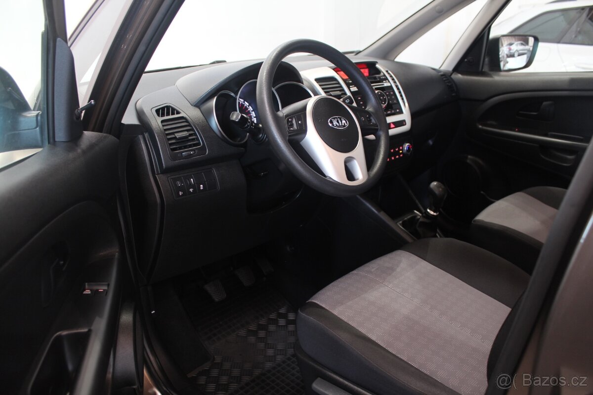 Kia Venga 1.4 66kW Klima ČR - 8