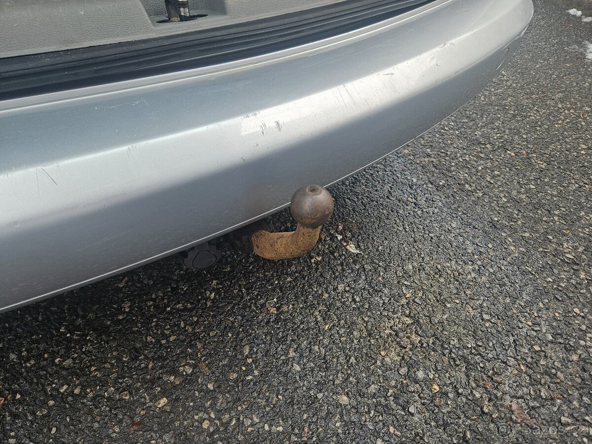 Volkswagen Caddy maxi 7 míst - 8