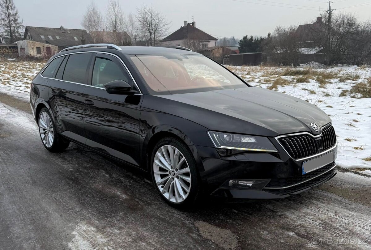 Škoda Superb Combi 2.0 Tdi 110kw STYLE PLUS - 8