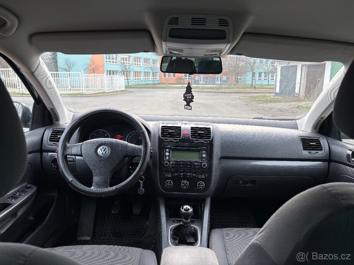 VW GOLF V VARIANT 1.9 TDI (2008) - 8