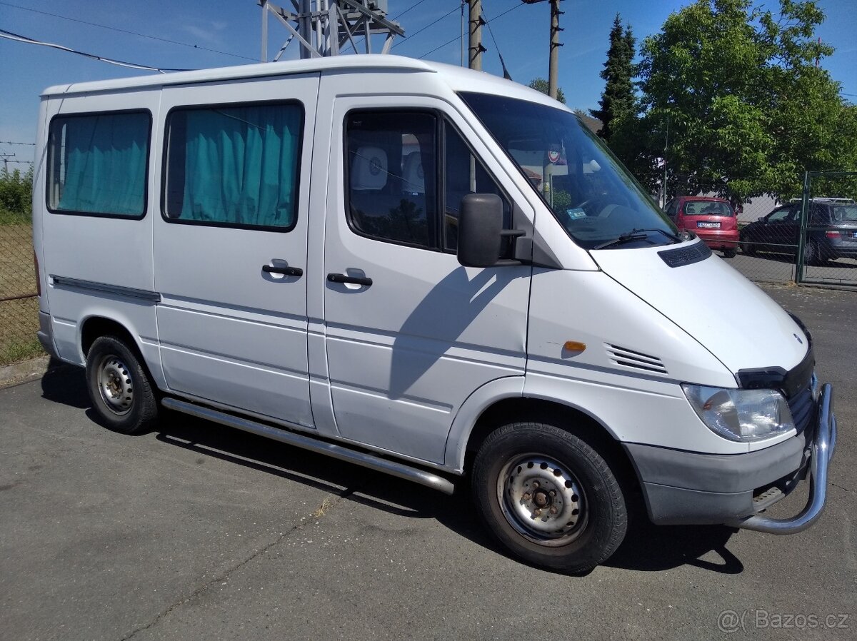 Mercedes-Benz Sprinter208CDi-9 míst - 8