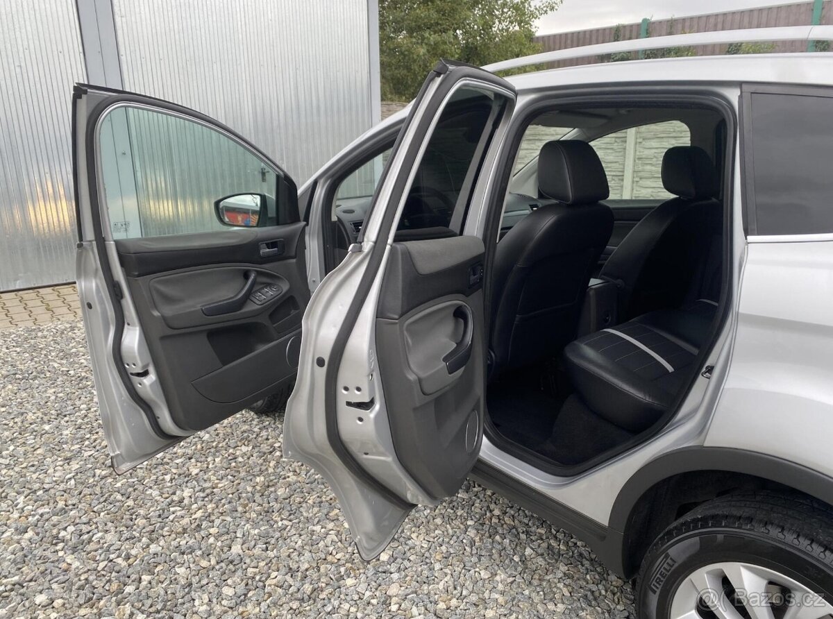 Ford Kuga 2.0TDCi 135PS 4x4 TITANIUM TOP - 8