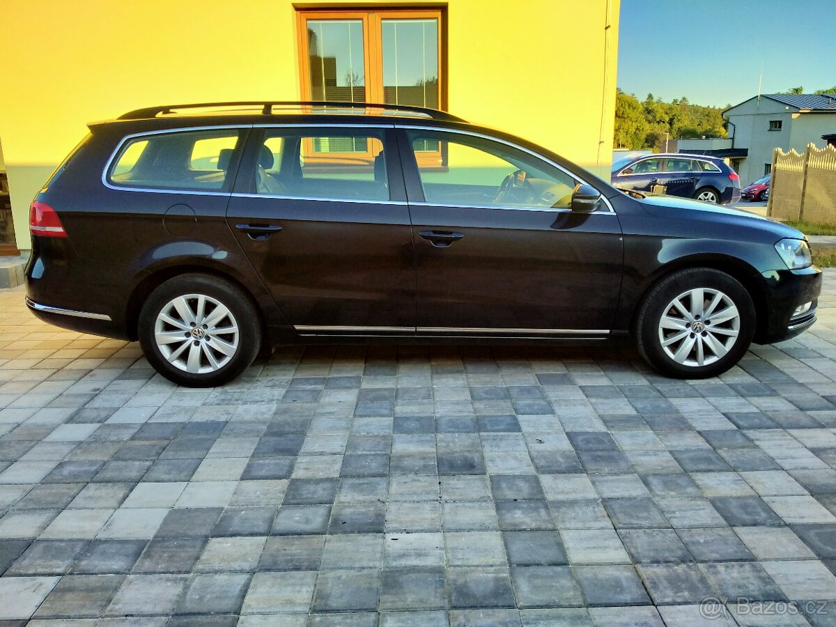 Volkswagen Passat 2.0 TDI, 103 kw Comfortline, Serviska - 8