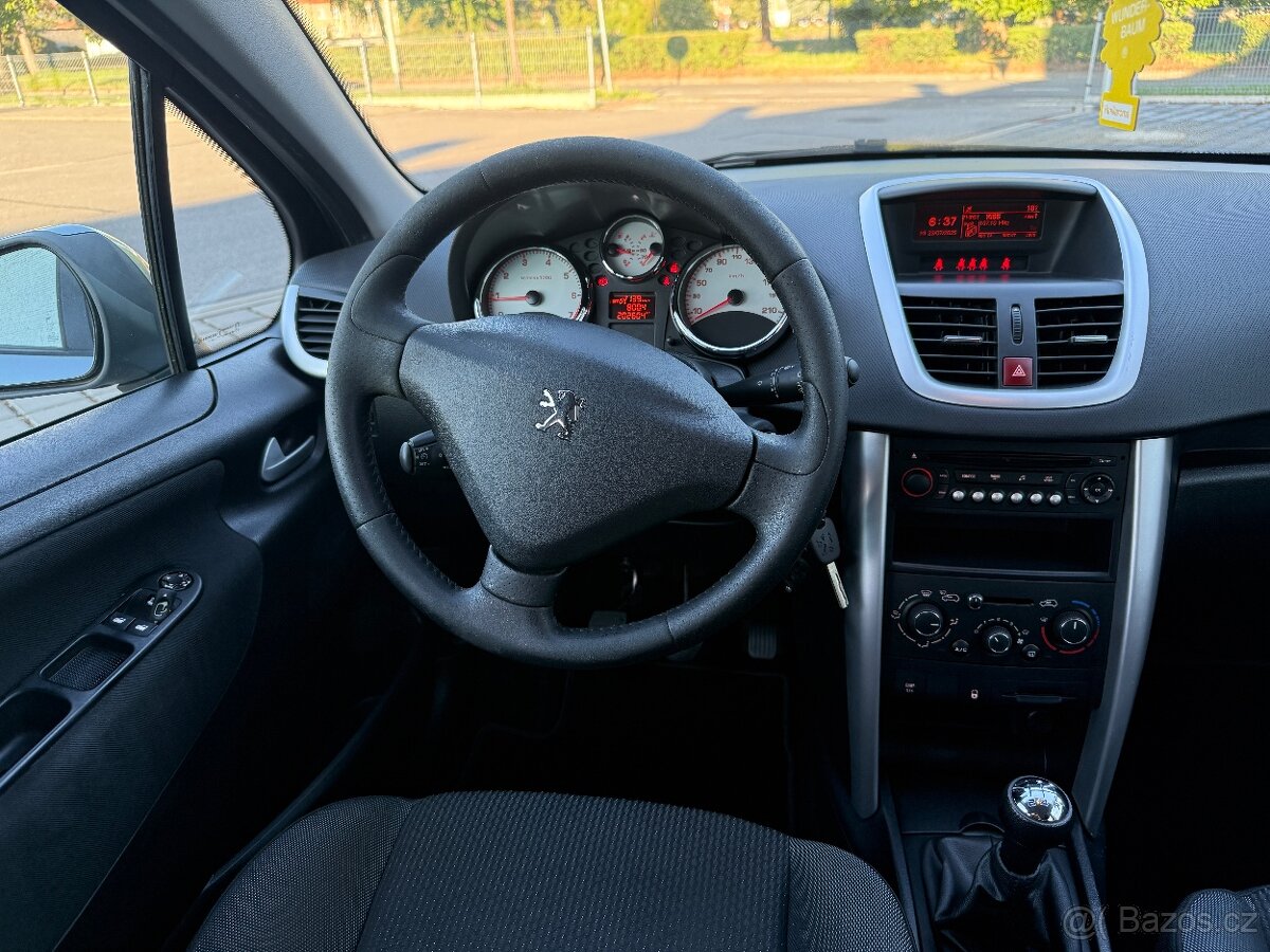 Peugeot 207 SW kombi 1,4i 70kW r.v.2011 Serviska - 8