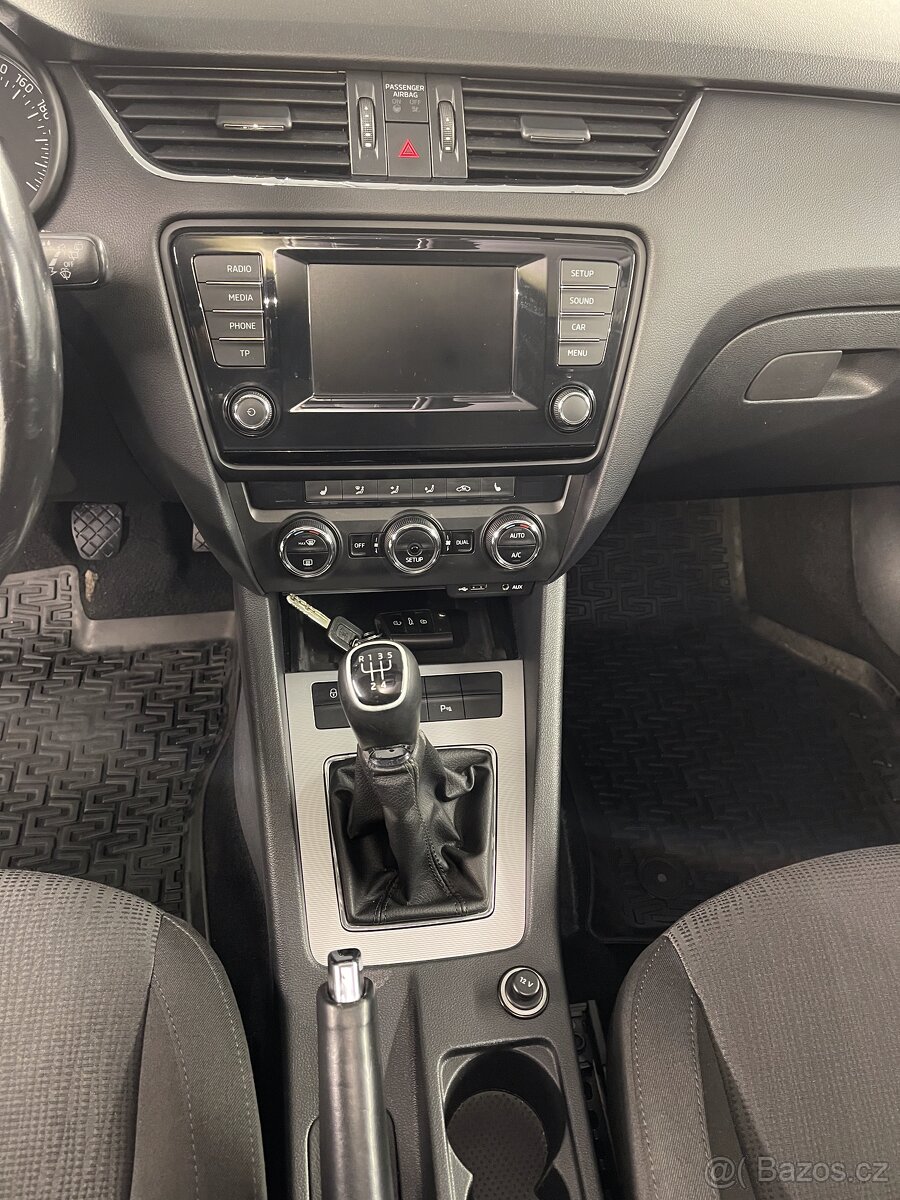 Octavia 2014 1.6 TDI 77 KW - 8