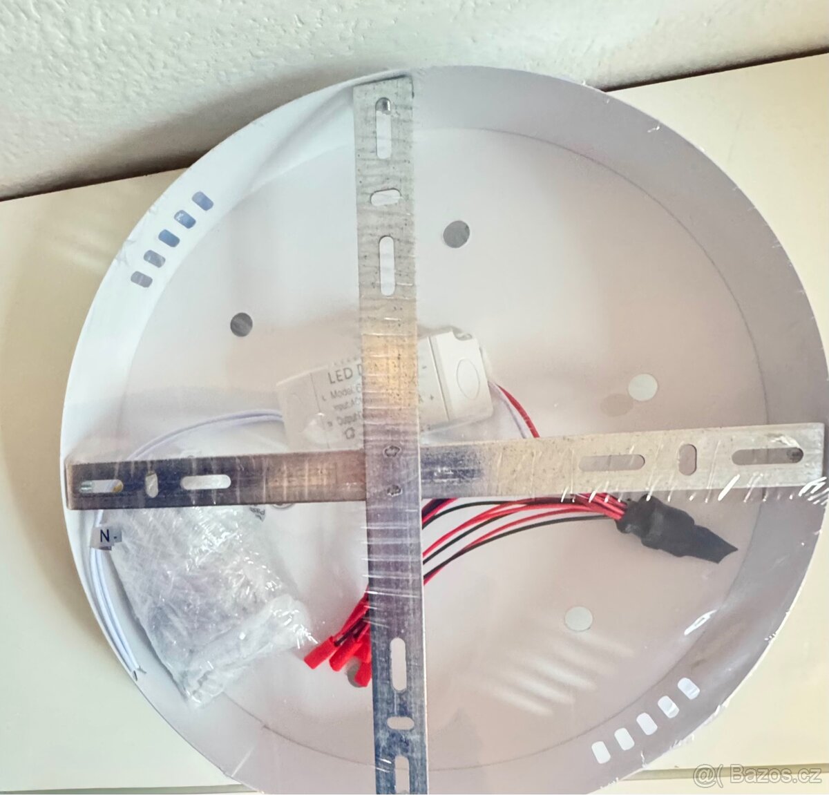 Designové stropní LED svítidlo s motivem okvětních lístků - 8