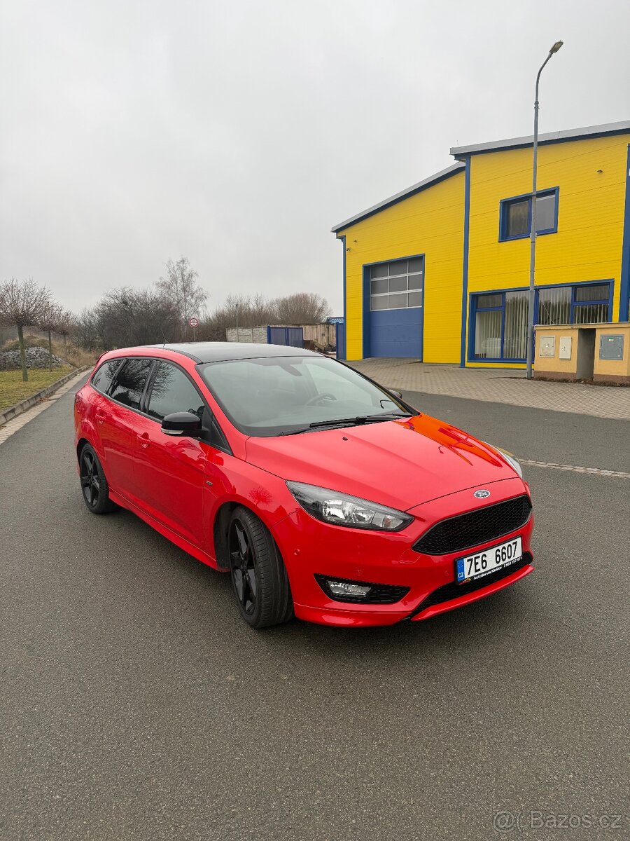 Ford Focus ST-Line Red&Black Edition - 8