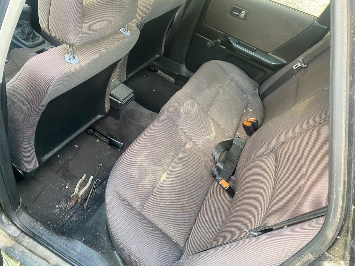 Audi 80 b3 díly - 8