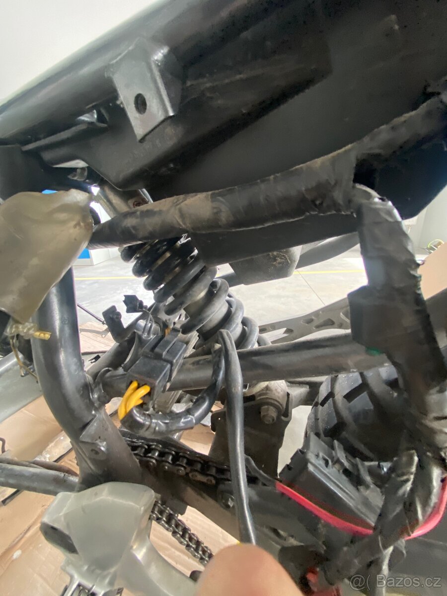 Náhradní díly - Honda Varadero 125 - 8