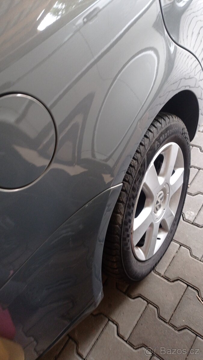 VW Touran 1,6 FSI ,85kw,r.2004 - 8