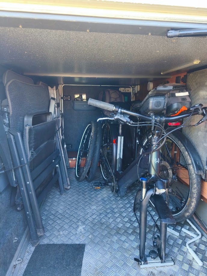 prodám, obytný automobil Carthago C-line 5.3 QB L - 8