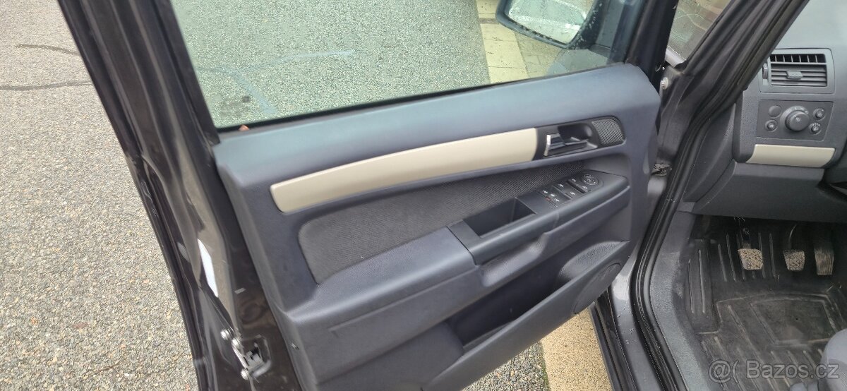 Opel Zafira B - vadný motor - 8