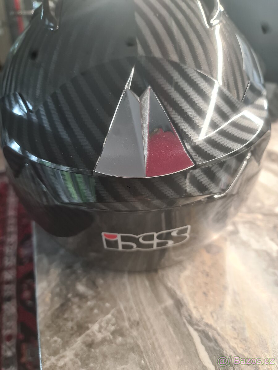 IXS karbonová přilba - 8