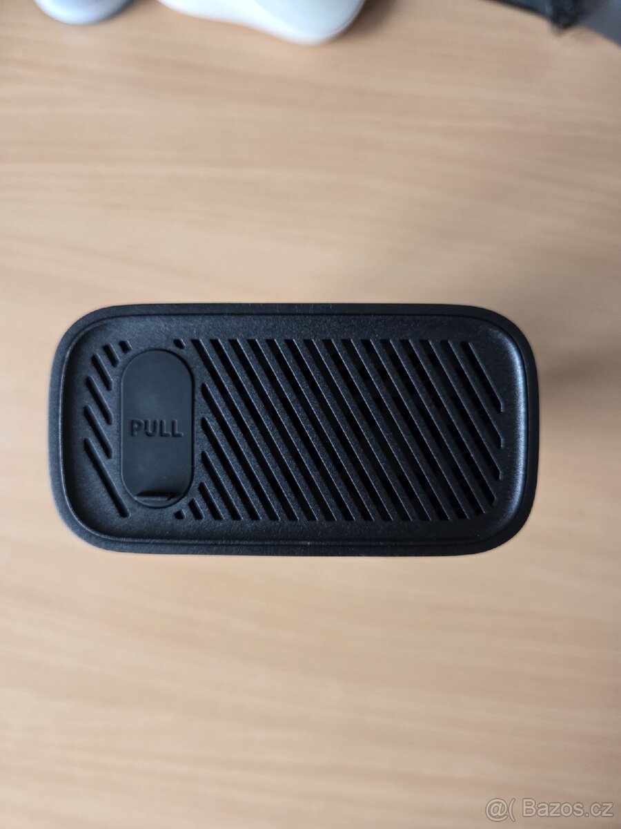 Nový autoinverter Baseus, 300W - 8