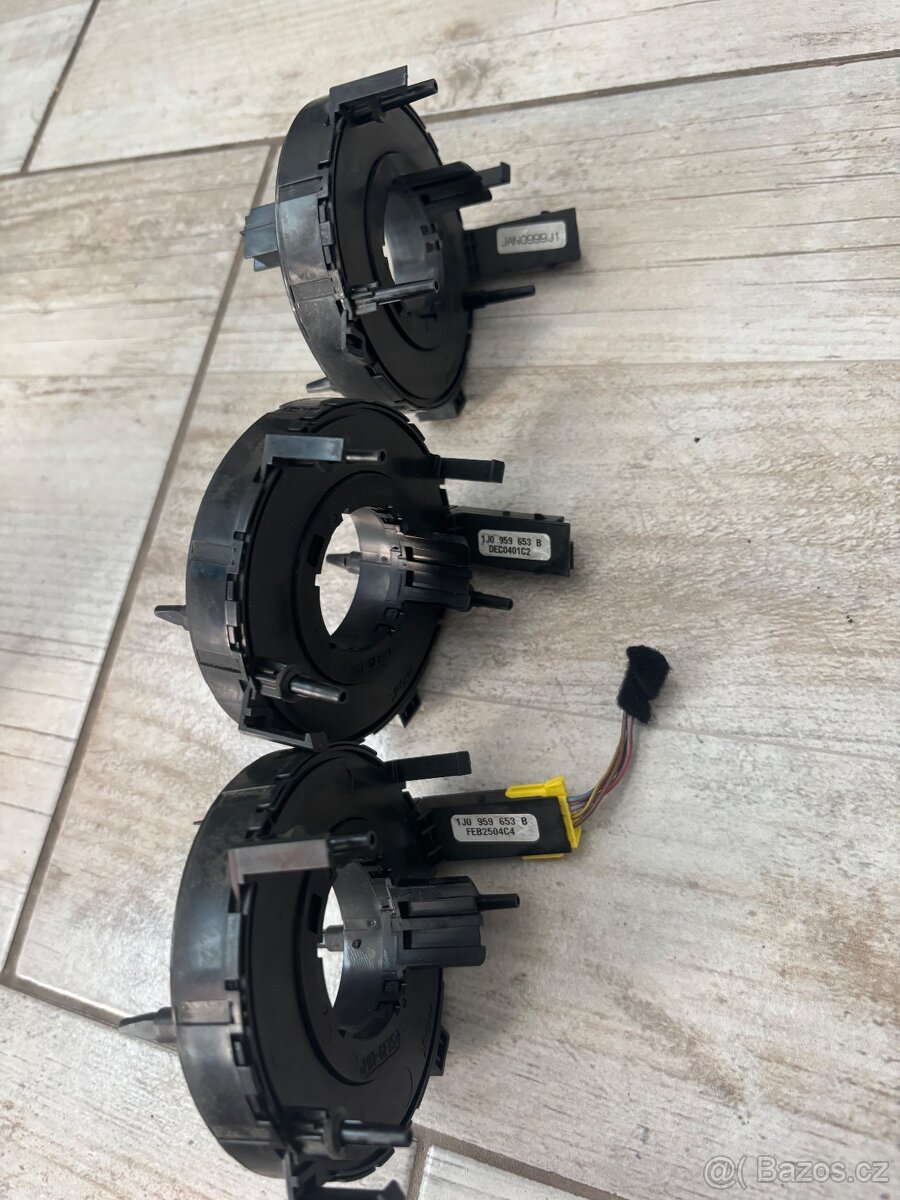 Ovladače,vypínače,relé,spínače. - 8