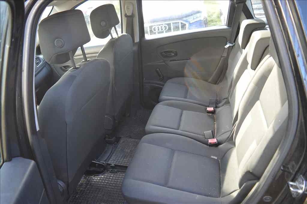 Renault Scenic 1,5 DCI 7 mist - 8