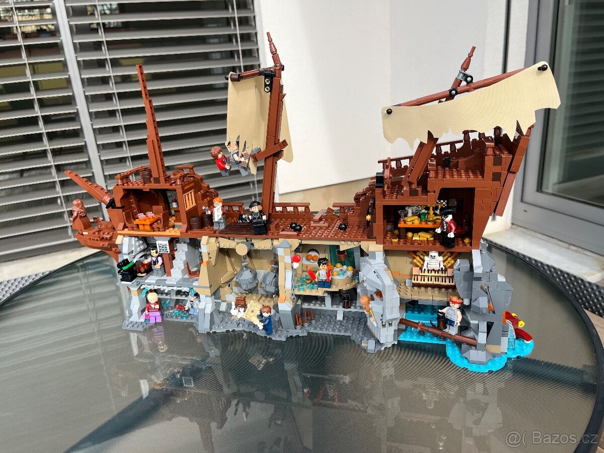LEGO® 21363 Ideas THE GOONIES - 8
