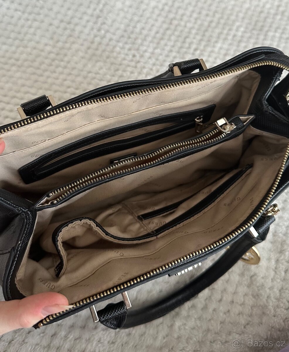 Guess Cordelia - černá kabelka - 8