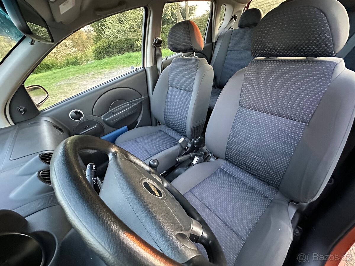 Chevrolet Aveo 1.2 - 8