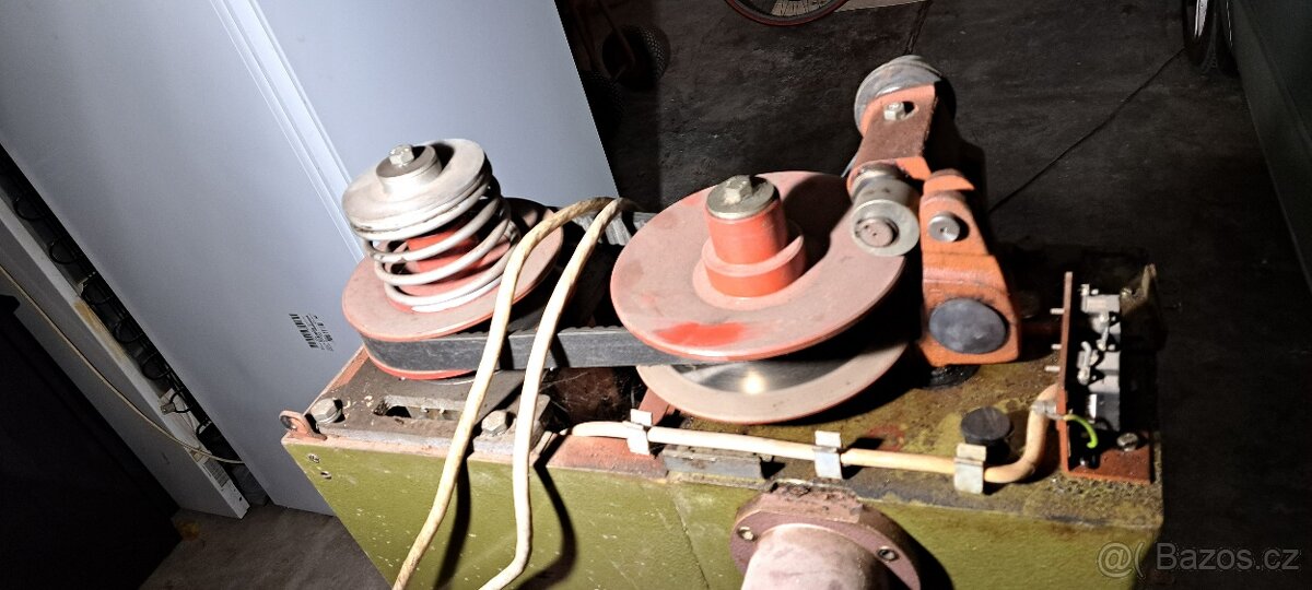 Kuchyňský robot - 8