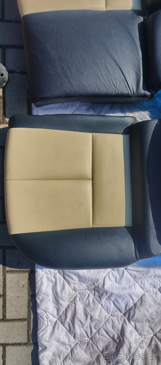 Peugeot 407 interiér - 8