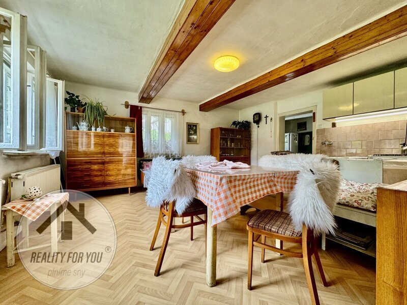 Prodej krásného rodinného domu/chalupy v Rovensku pod Troska - 8